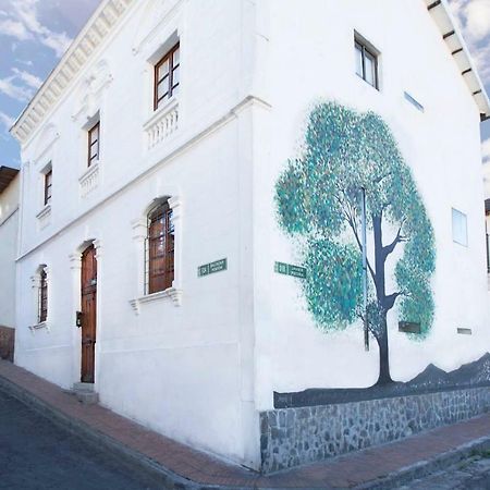 Casa Lunaloma - Boutique Apartments Quito Exterior foto